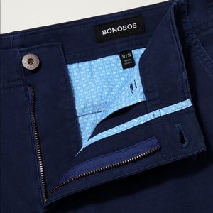 NEW: Bonobos Relaxed Straight Chino
34"x SHORT" in Night Train